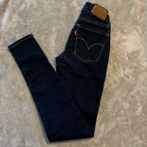 Levi’s Premium 710 Jeans